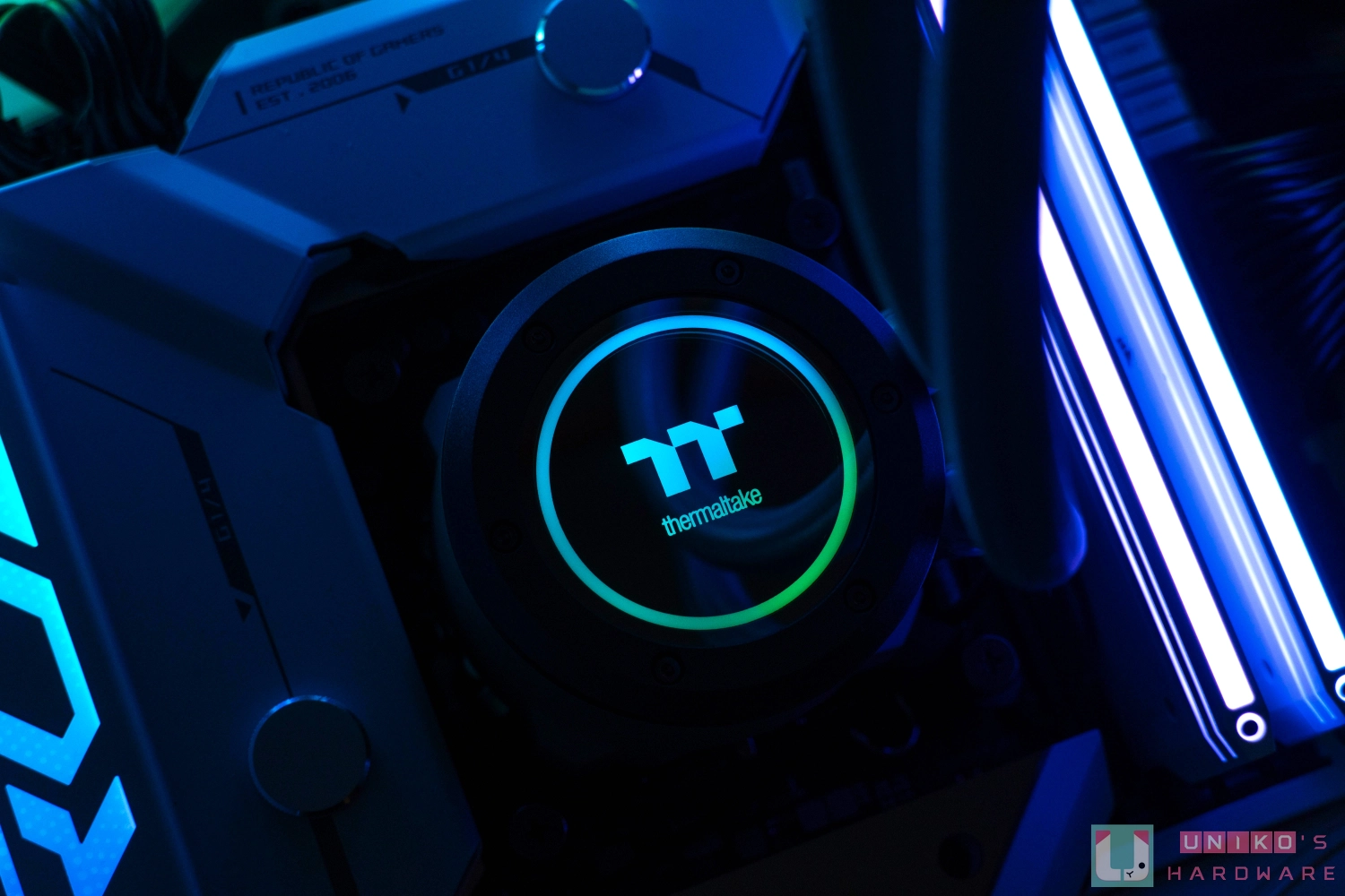 Thermaltake TH280 V2 ARGB Sync 抹茶绿一体式水冷散热器开箱评测