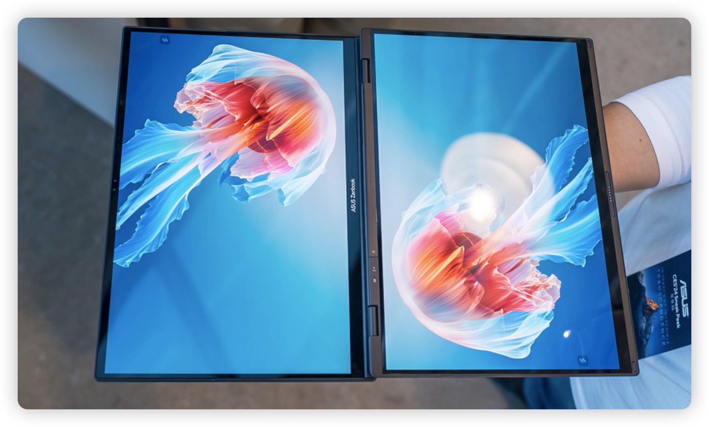 CES 2024 华硕 ASUS Zenbook Duo